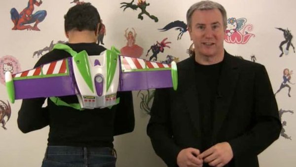 buzz-lightyear-deluxe-action-wing-pack.jpg