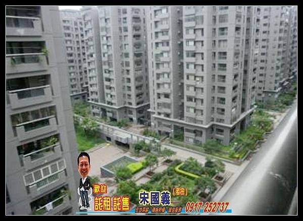 140455452850415601_374x269 - 複製