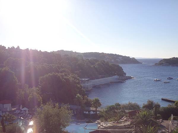 7003.第六天飯店 Amfora Hvar Grand Beach Resort 房間景色.JPG