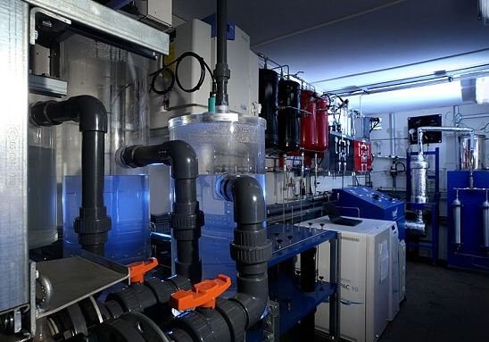 AFS technology removes carbon dioxide from the atmosphere and uses it as a raw material