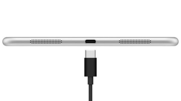 USB Type-C 就是新一代 USB 插，將會同時取代現存的 USB 2 / USB 3 以及 microUSB。由於 USB Type-C 很細小，所以由電腦到手機，以至小小的週邊產品都可以配備。和 Apple Lightning 線一樣，USB Type-C 一樣正反可插，去除傳統 USB 最煩人的問題。