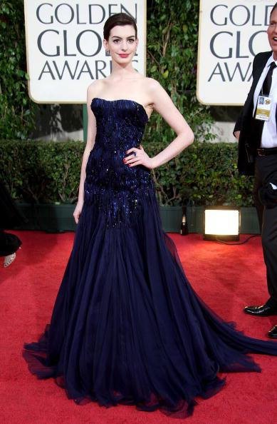 anne-hathaway-2009-golden-globes-armani-prive.jpg