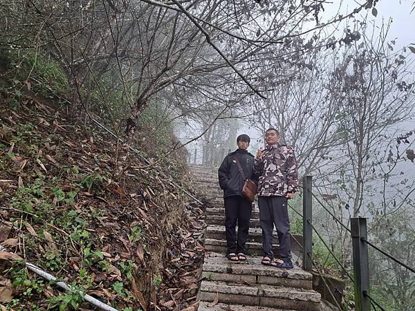 112.12.23遊龍湖步道、石壁仙谷(中)
