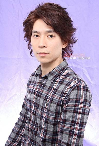 日系型男捲捲風格髮型