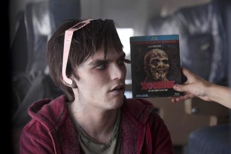 nicholas-hoult-warm-bodies_450x300