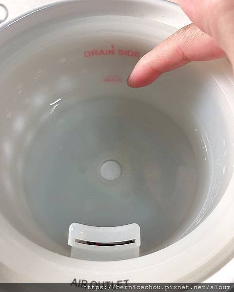 伊莉亞音樂香氛水氧機7.jpg