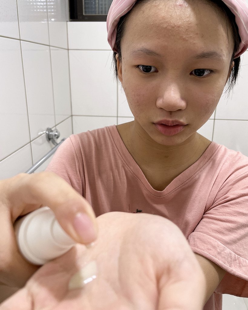 有感淨痘精華液9.jpg