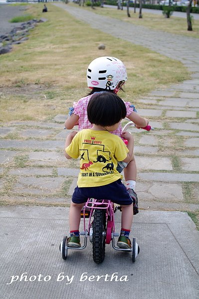 7月27早上6點左岸騎車-16.jpg