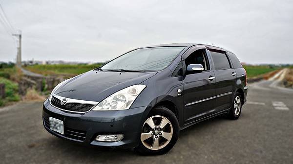 2005年 Toyota Wish 灰色 豐田中古休旅車