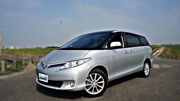 2015年 Toyota Previa 銀色 豐田中古車