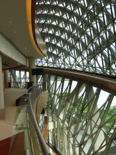 450px-Esplanade_concert_hall_circle_2_reception