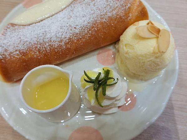 板橋甜品|板橋遠百woosaパンケーキ 屋莎鬆餅屋~如雲朵般