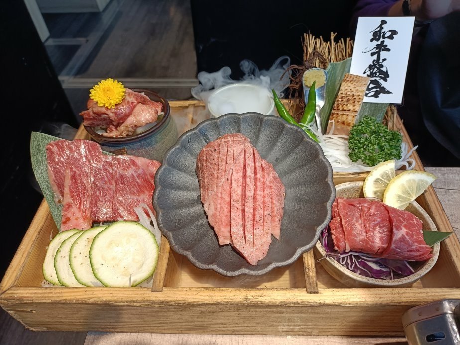 台北忠孝新生美食|山上走走-日式燒肉台北華山店。無菜單料理1