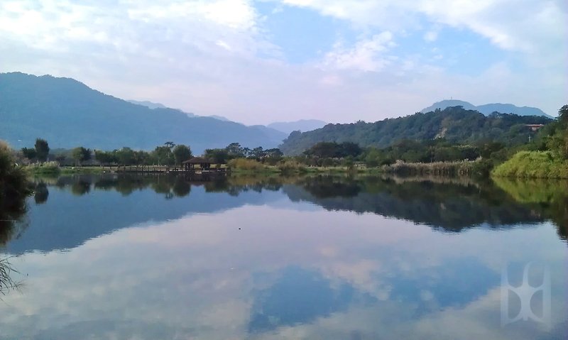 湖光天色  by HTC Desire S