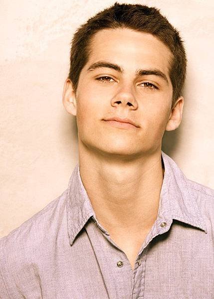 Dylan-O-Brien-dylan-obrien-35470285-547-766