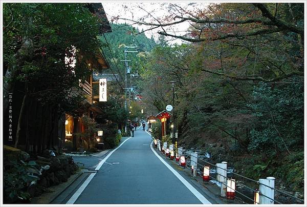 賞楓列車-貴船神社往奧宮沿路-2.jpg