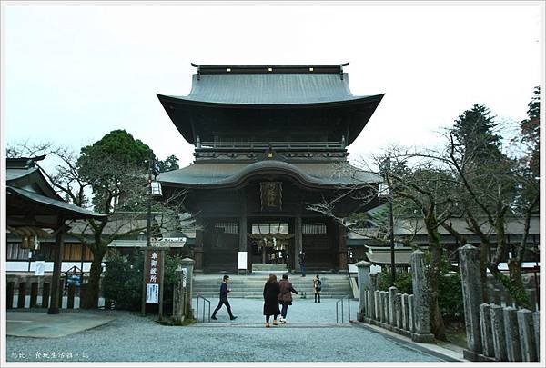 阿蘇神社-樓門正面-1.JPG