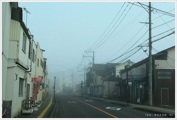 由布院-清晨街道.JPG