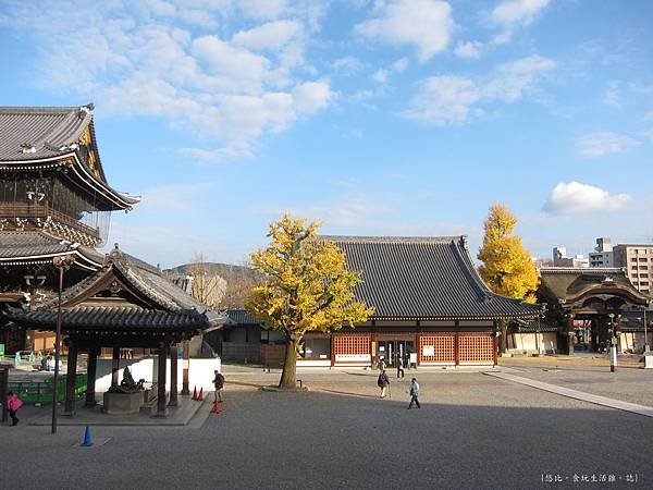 東本願寺-御影堂長廊外-3.JPG