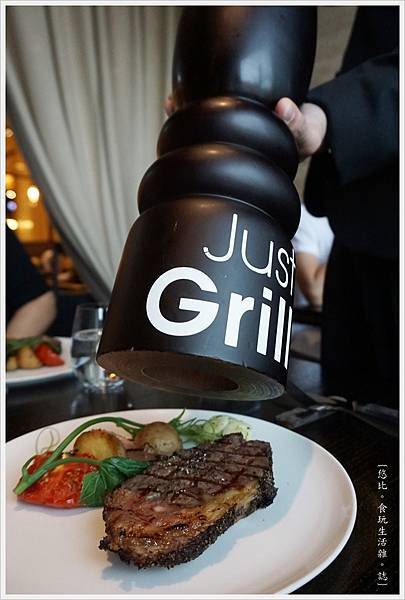 Just Grill-午-大胡椒罐-2.JPG