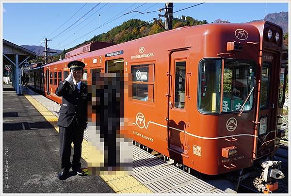 富士登山電車-1-三卡.JPG