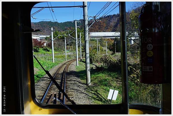 富士登山電車-6-車上.JPG