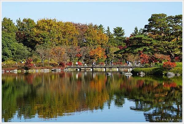 昭和紀念公園-39-日本庭園-木橋.JPG