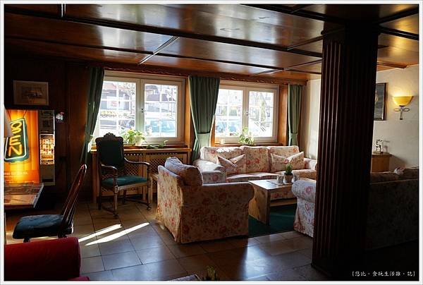 施盧赫湖-49-Hotel Schiff am Schluchsee.JPG