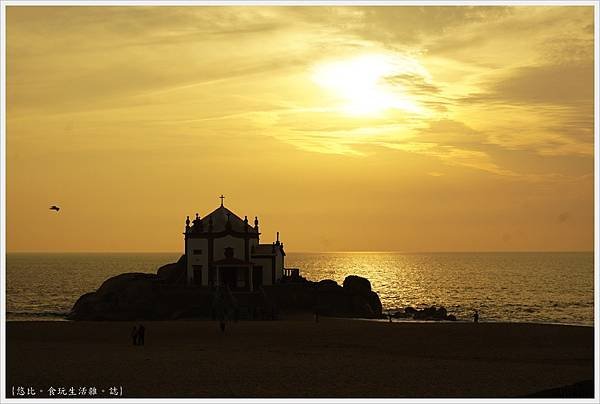 Chapel of Senhor da Pedra-2.JPG