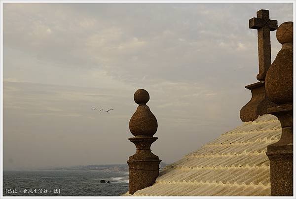 Chapel of Senhor da Pedra-10.JPG