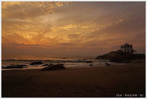 Chapel of Senhor da Pedra-24.JPG