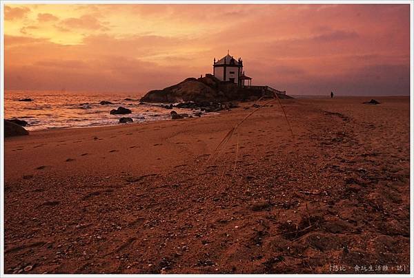 Chapel of Senhor da Pedra-29.JPG