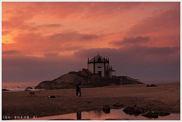 Chapel of Senhor da Pedra-51.JPG