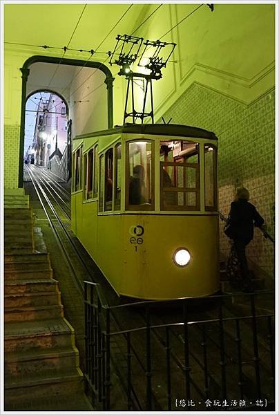 里斯本-Bica Funicular-3.JPG