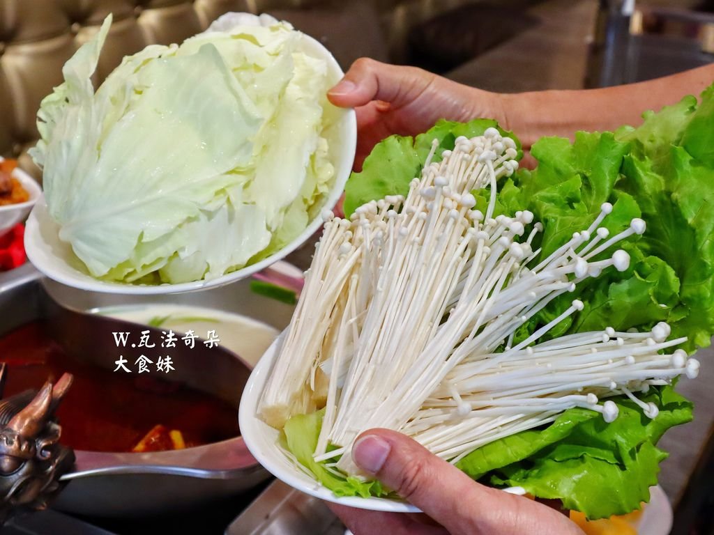 台北車站美食,台北車站,北車,北車美食,北車聚餐,火鍋,麻辣鍋,麻辣鴨血,麻辣,川菜,四川麻辣鍋,奶茶霜淇淋,台北火鍋,瓦法奇朵,瓦法奇朵MENU,北車下午茶,平價火鍋,牛奶鍋,下午茶,水果茶,咖啡廳