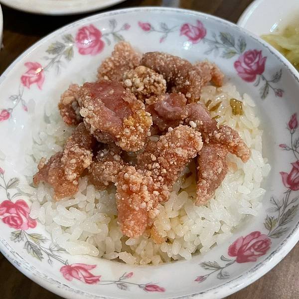 LINE_ALBUM_圓環火雞肉飯_230201_6.jpg