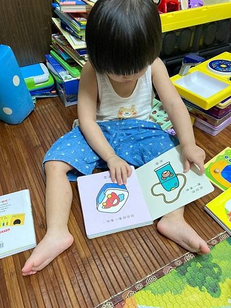 台灣麥克寶寶翻翻書_200909_36.jpg