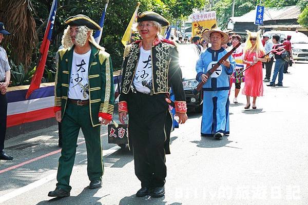 2011基隆中元祭-異國靈情法國公墓祭祀033.JPG