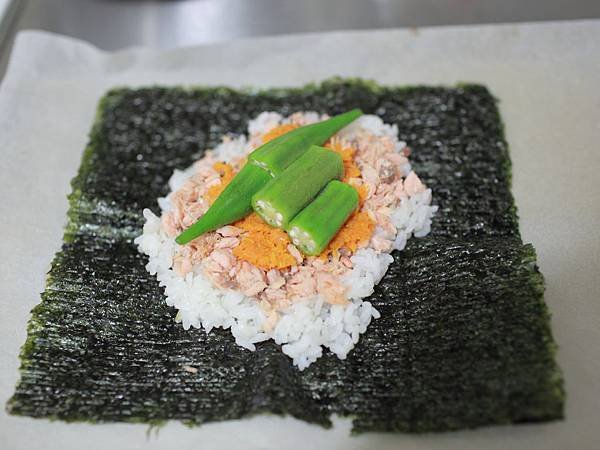 鮭魚飯捲