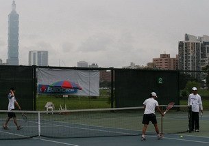 Babolat (巡場裁判).jpg