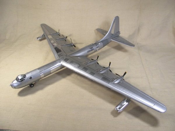 1/72 Monogram B-36 _0