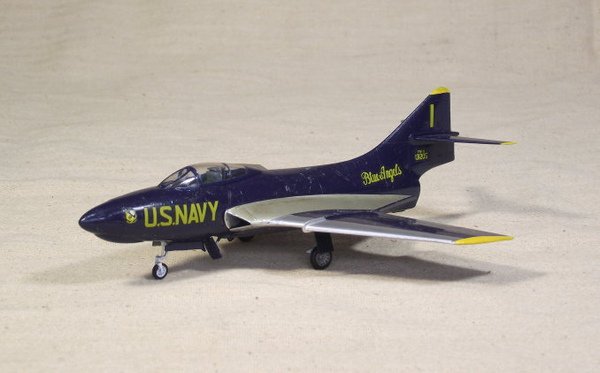 1/72 Hasegawa F9F-8 Blue Angels