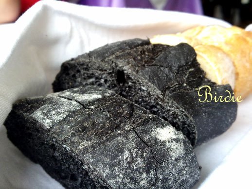 20100905256_a2.jpg