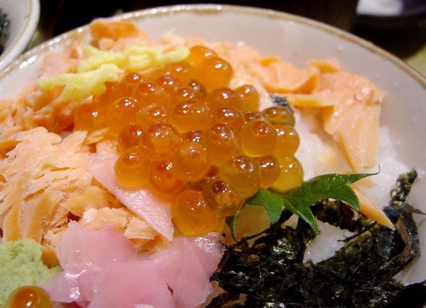 三色丼