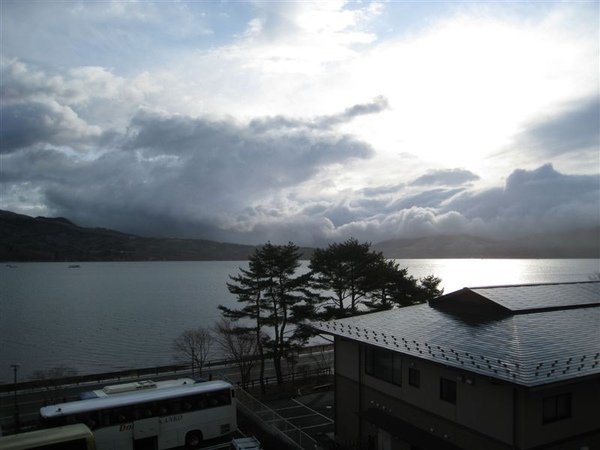 3.20山中湖的清晨.JPG