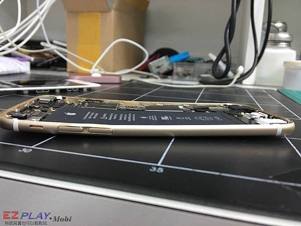 還記得IPHONE6彎曲門事件嗎