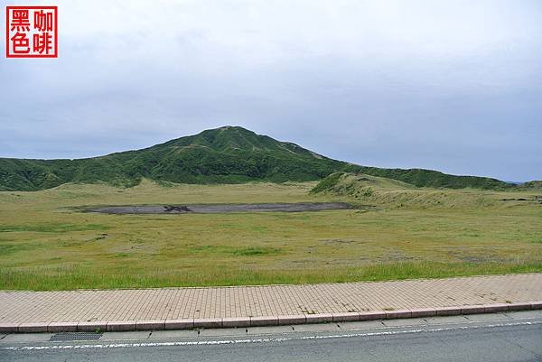 《遊》【熊本．阿蘇】驚鴻一瞥．米塚→草千里