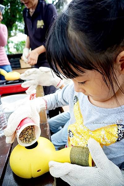 雲林古坑景點華山休閒農業區-體驗手陶壺烘培咖啡、親子DIY咖啡樹枝鉛筆台灣咖啡節2020DSC02966.JPG