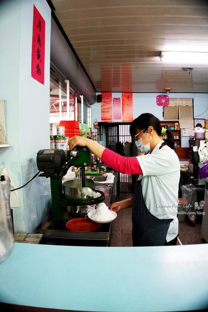 台中老冰店推薦 郭冰-40年老字號傳統冰飲店，剉冰搭配古早味粉粿、手作布丁，配料實在又好吃廣三SOGO美食中美街美食DSC07259.JPG