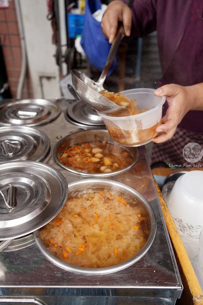 台中甜湯傳統市場大梅食坊銀耳燉梨DSC07437.JPG